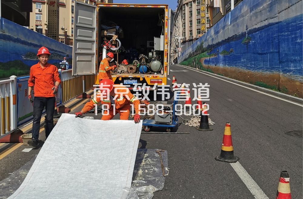 学校市政箱货设备